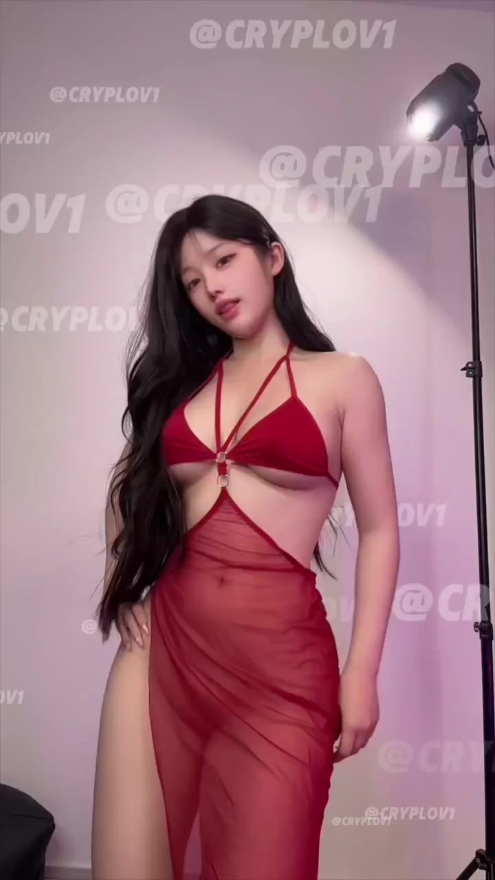 魔鬼身材马来西亚留学生露脸裸舞